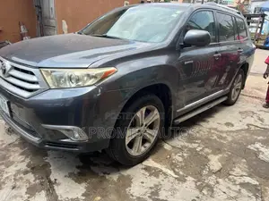 Toyota Highlander 2013 Gray