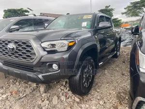 Toyota Tacoma 2023 Gray