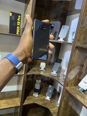 New Samsung Galaxy S10e 128 GB Blue