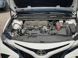 Toyota Camry XSE 2021 White