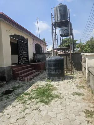 2bdrm Bungalow in Trademore, FHA for rent