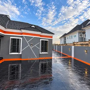 3bdrm Bungalow in Akala Express for sale