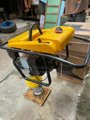 Petrol Tamping Ramming Machine