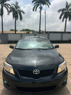 Toyota Corolla 2010 Black