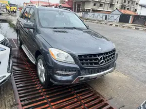 Mercedes-Benz M Class ML 350 4Matic 2012 Gray
