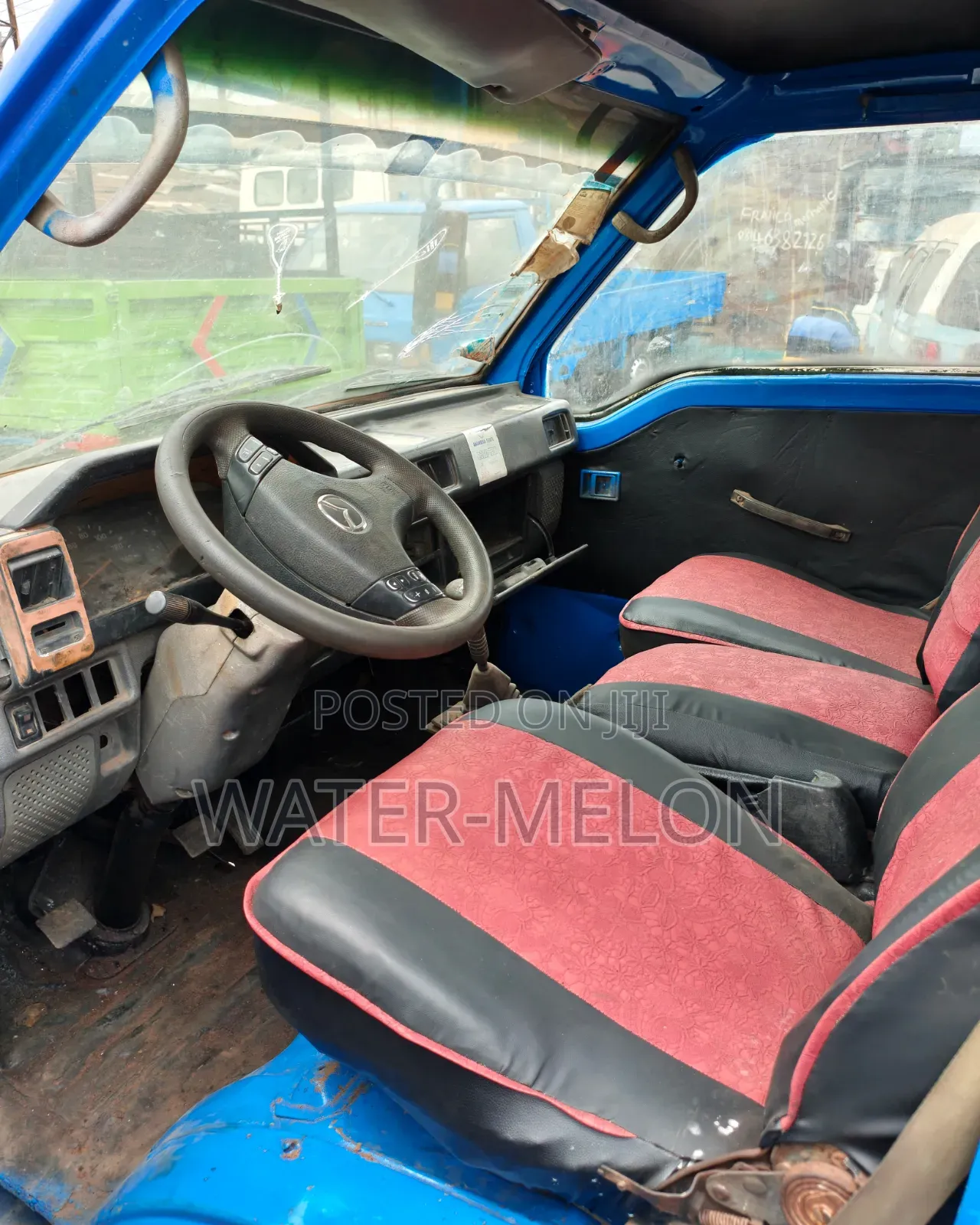 Mitsubishi L300 2005 Blue