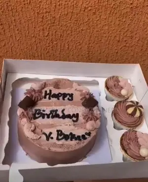 6 Inch and 3 Cupcakes Birthday Combo