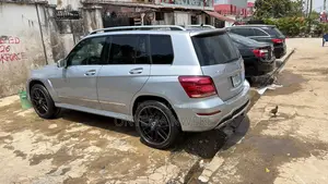 Mercedes-Benz GLK-Class 350 2014 Blue