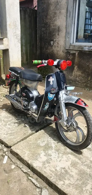 Honda CB 2002 Gray