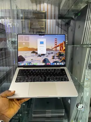 Laptop Apple MacBook Pro 2021 M1 16GB Apple M1 Pro SSD 512GB