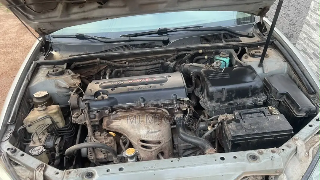Toyota Camry 2002 Silver
