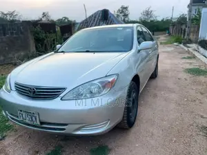 Toyota Camry 2002 Silver