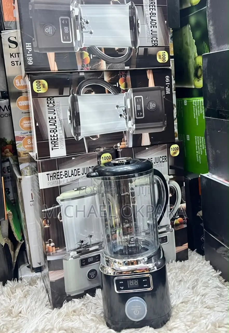 Rechargeable Juicer With 3 Different Blades