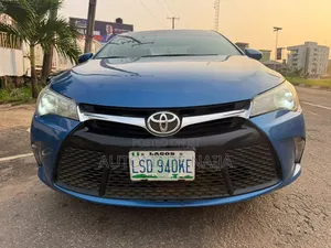 Toyota Camry SE w/Special Edition Pkg (2.5L 4cyl 6A) 2016 Blue