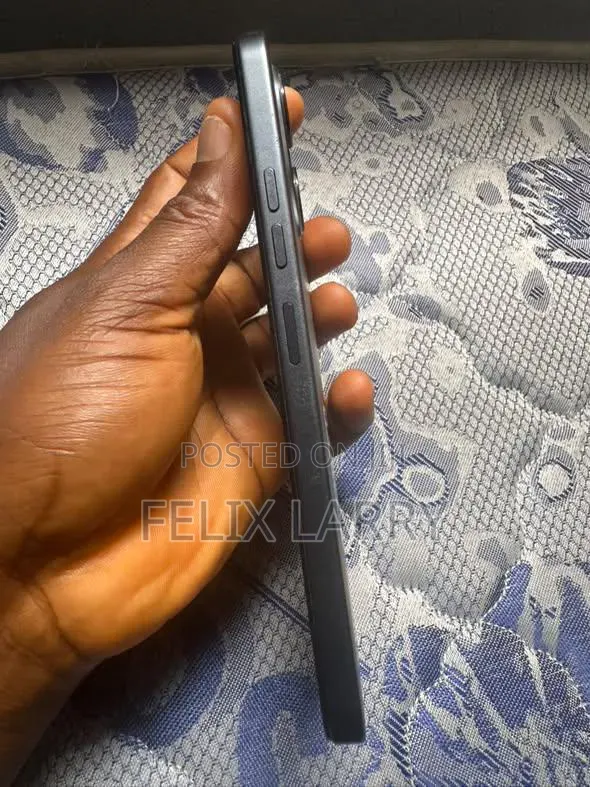 Tecno Spark 40 128 GB Black