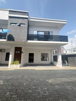 3bdrm Duplex in Ikota for sale