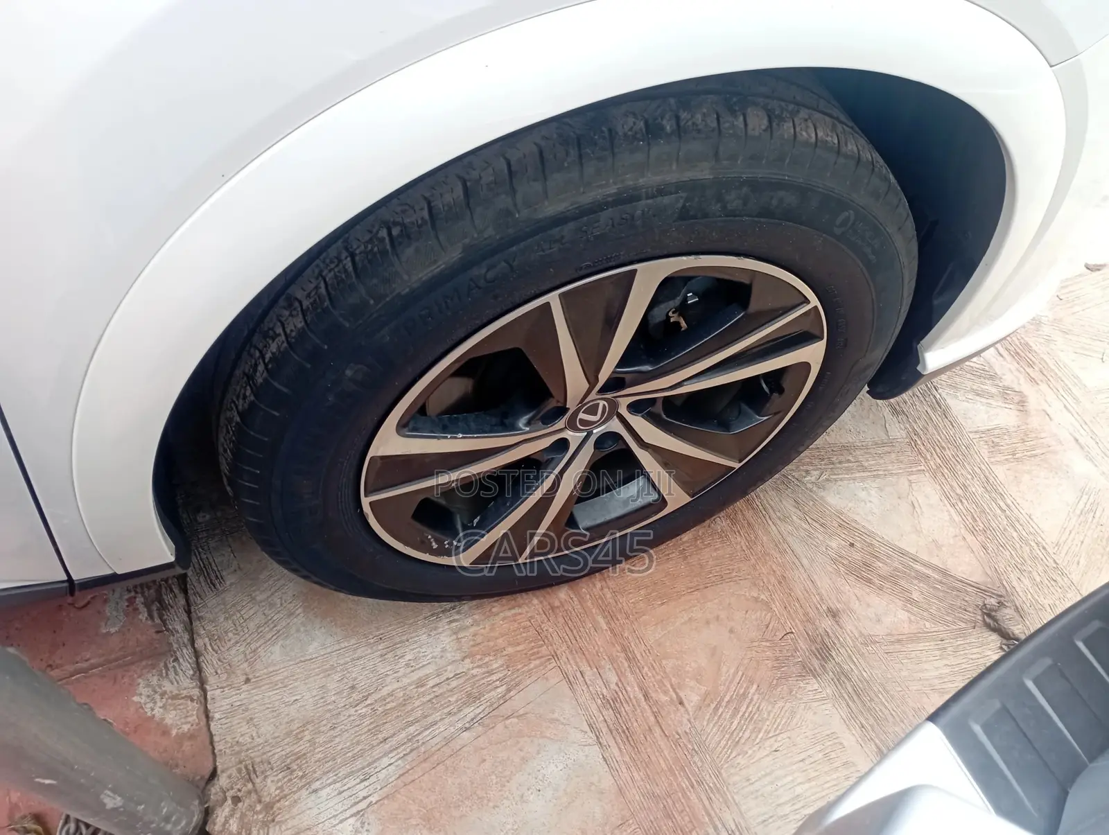 Lexus RX 2024 White