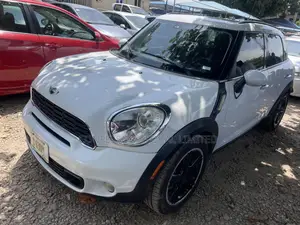 Mini Cooper 2013 White