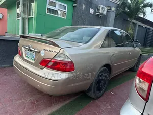 Toyota Avalon XLS w/ Bucket Seats 2003 Gold
