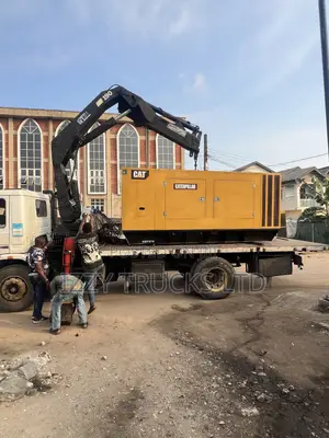 9-Ton Flatbed Hiab Truck for Hire