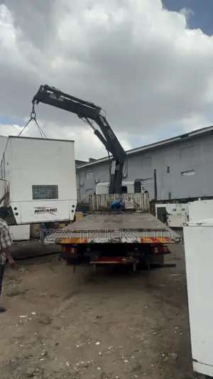 Hiab Truck for Generator Loading and Offloading