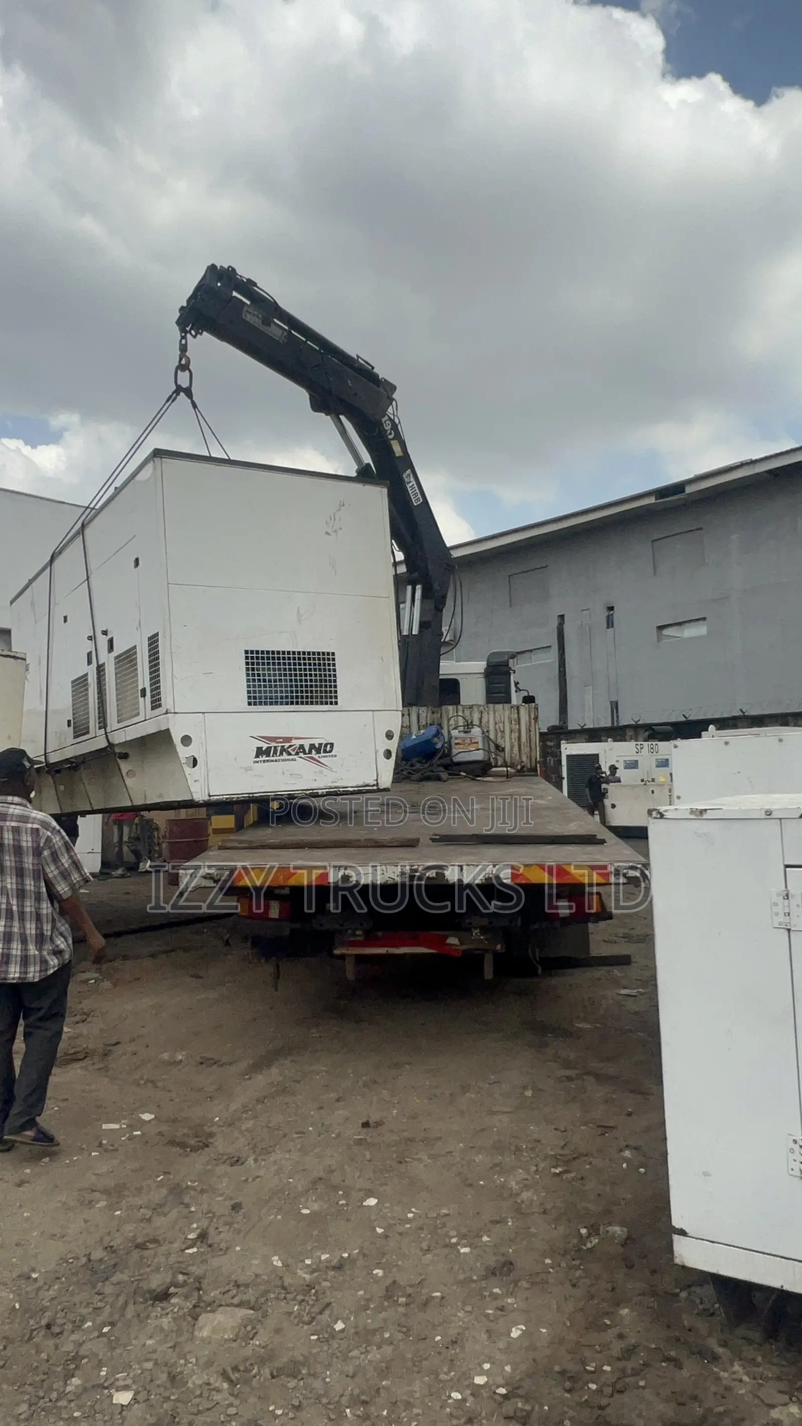 Hiab Truck for Generator Loading and Offloading