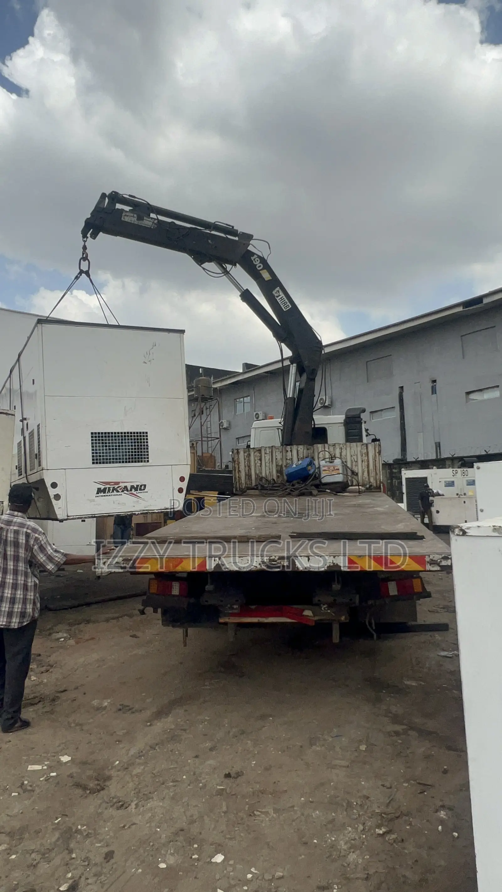 Hiab Truck for Generator Loading and Offloading
