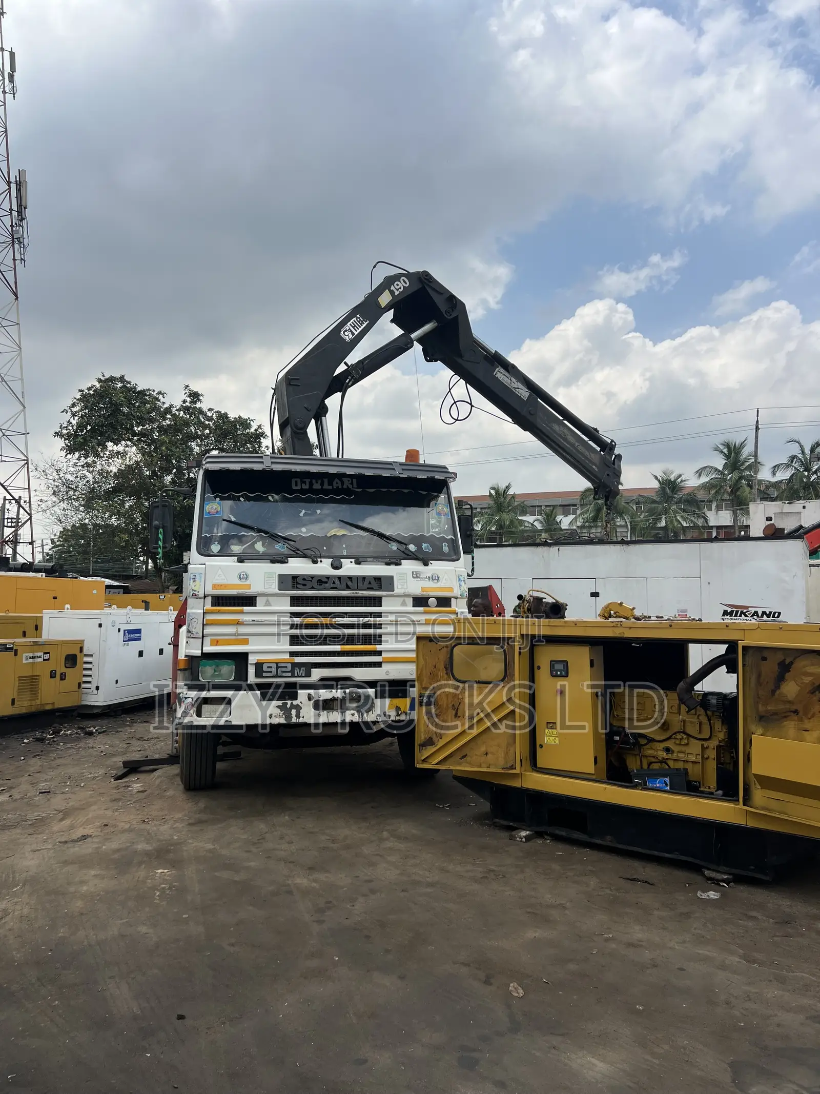 Hiab Truck for Generator Loading and Offloading