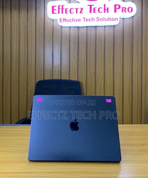 Laptop Apple MacBook Pro 2023 M3 Max 36GB Apple M3 Max SSD 1T