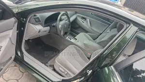 Toyota Camry LE 4dr Sedan (2.5L 4cyl 6A) 2011 Green