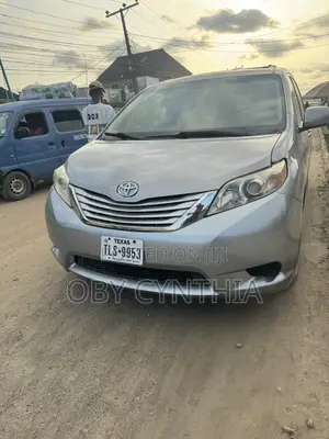 Toyota TownAce 2011 Grey