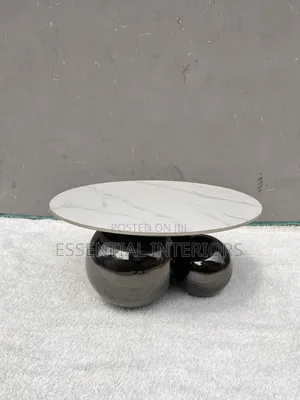 Quality Classic Center Table
