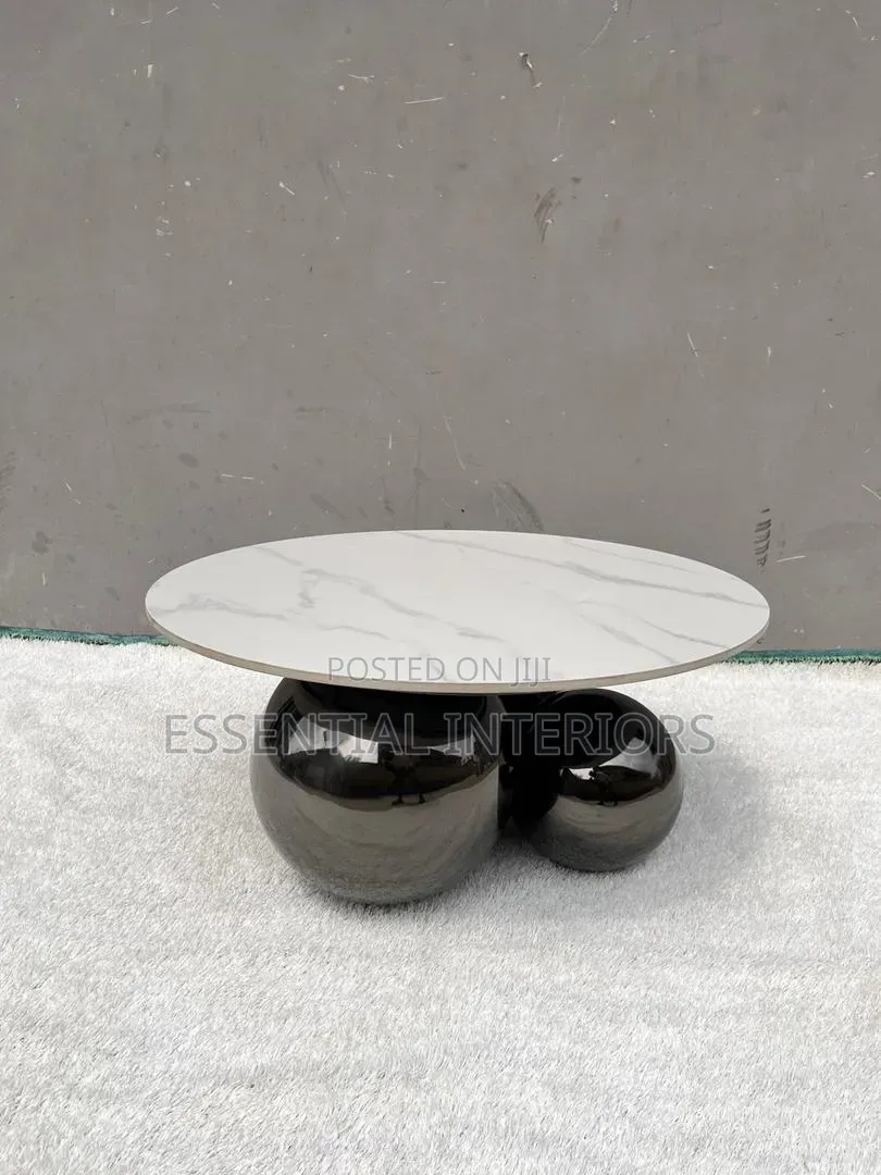 Quality Classic Center Table