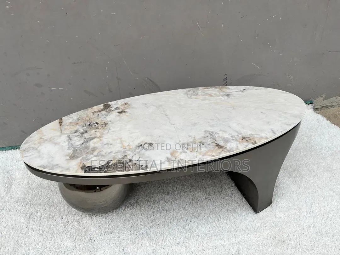 Quality Classic Center Table