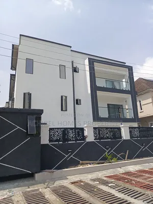 3bdrm Apartment in Chevron for rent
