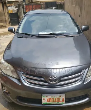 Toyota Corolla 2012 Gray