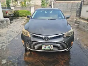 Toyota Avalon Limited 4dr Sedan (3.5L 6cyl 6A) 2014 Gray