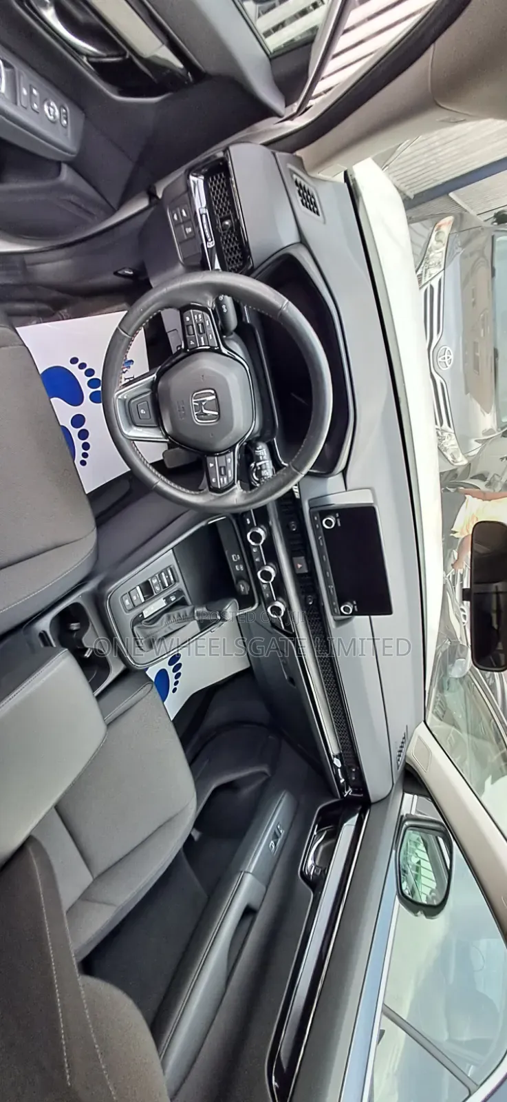 Honda CR-V 2023 White