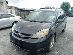 Toyota Sienna 2006 Gray