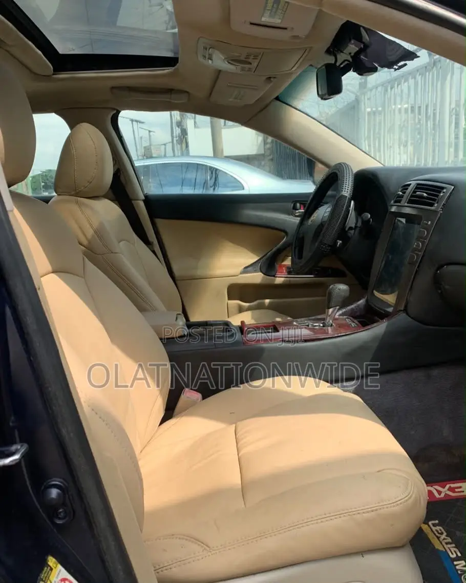 Lexus IS 2008 Blue