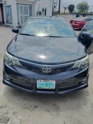 Toyota Camry SE 4dr Sedan (2.5L 4cyl 6A) 2012 Blue