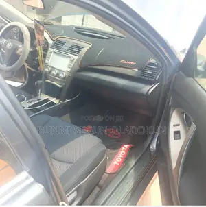 Toyota Camry SE 4dr Sedan (2.4L 4cyl 5A) 2009 Gray