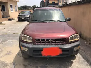 Toyota RAV4 2005 Red