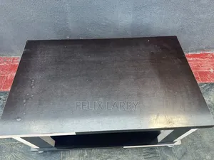 Very Clean Table