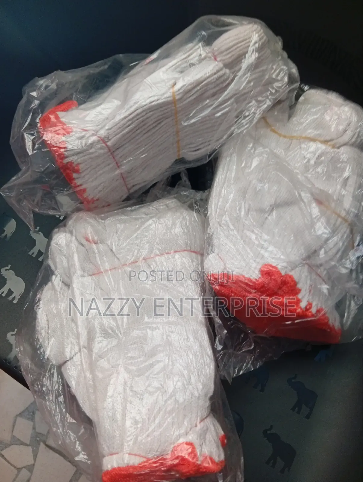 White Cotton Handglove
