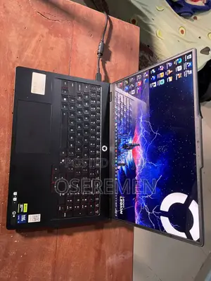 Laptop Lenovo Legion 5 32GB Intel Core Ultra 9 SSD 1T