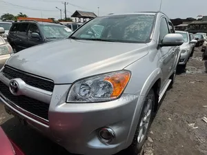 Toyota RAV4 2012 Silver