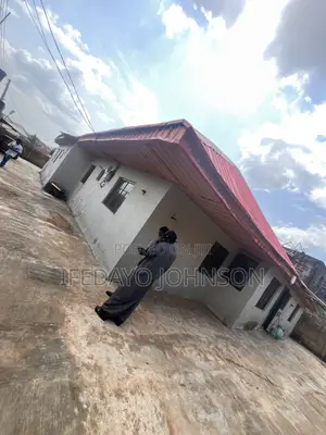 Furnished 2bdrm Apartment in Ajadi, Ologuneru for rent