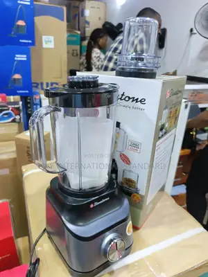 Home Smoothie Preparation With the Binatone 2.2-Litre Blender