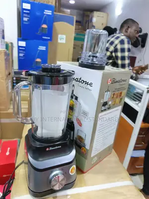 Home Smoothie Preparation With the Binatone 2.2-Litre Blender